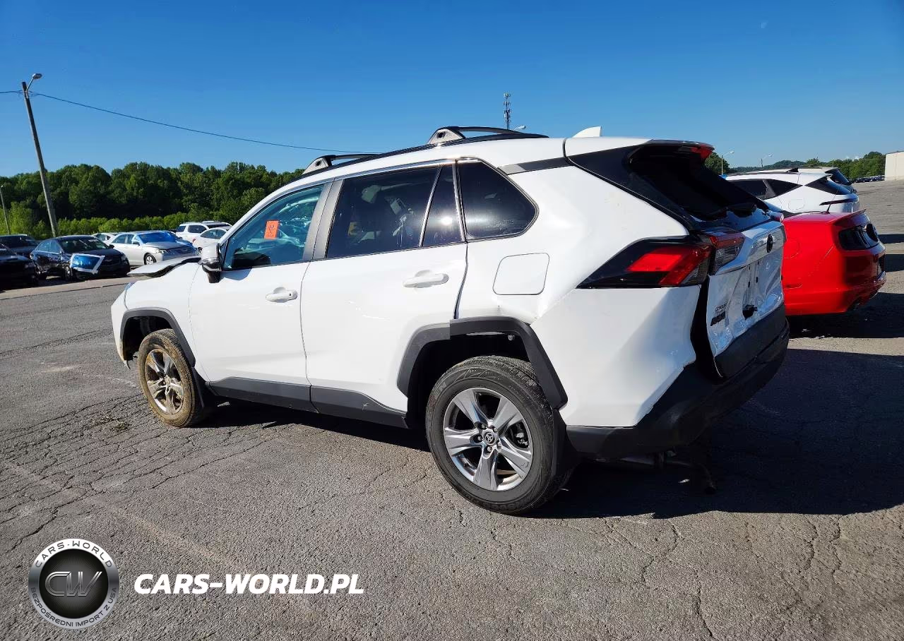 2024 Toyota Rav4 Xle VIN:2T3W1RFV3RC266525 - 2