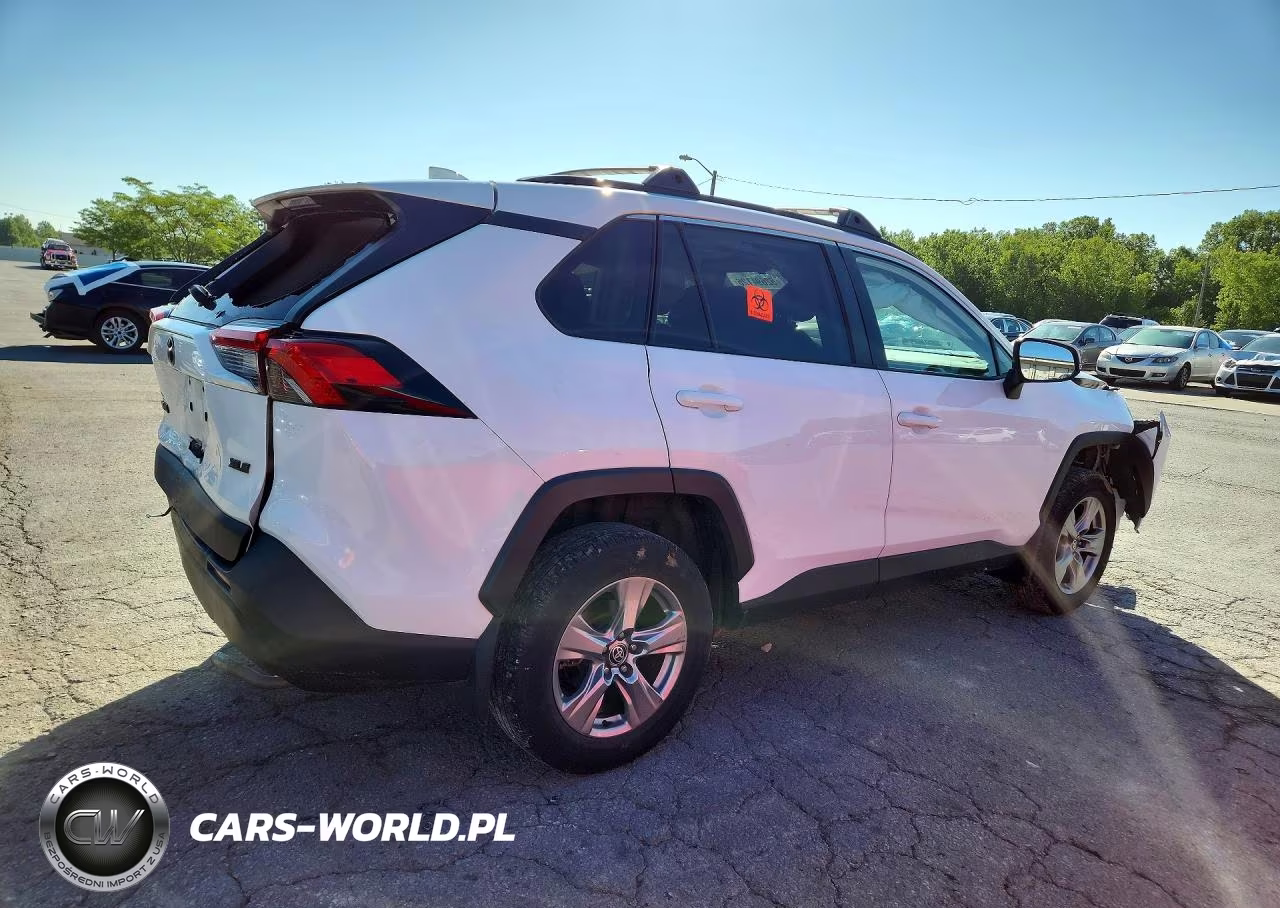 2024 Toyota Rav4 Xle VIN:2T3W1RFV3RC266525 - 3
