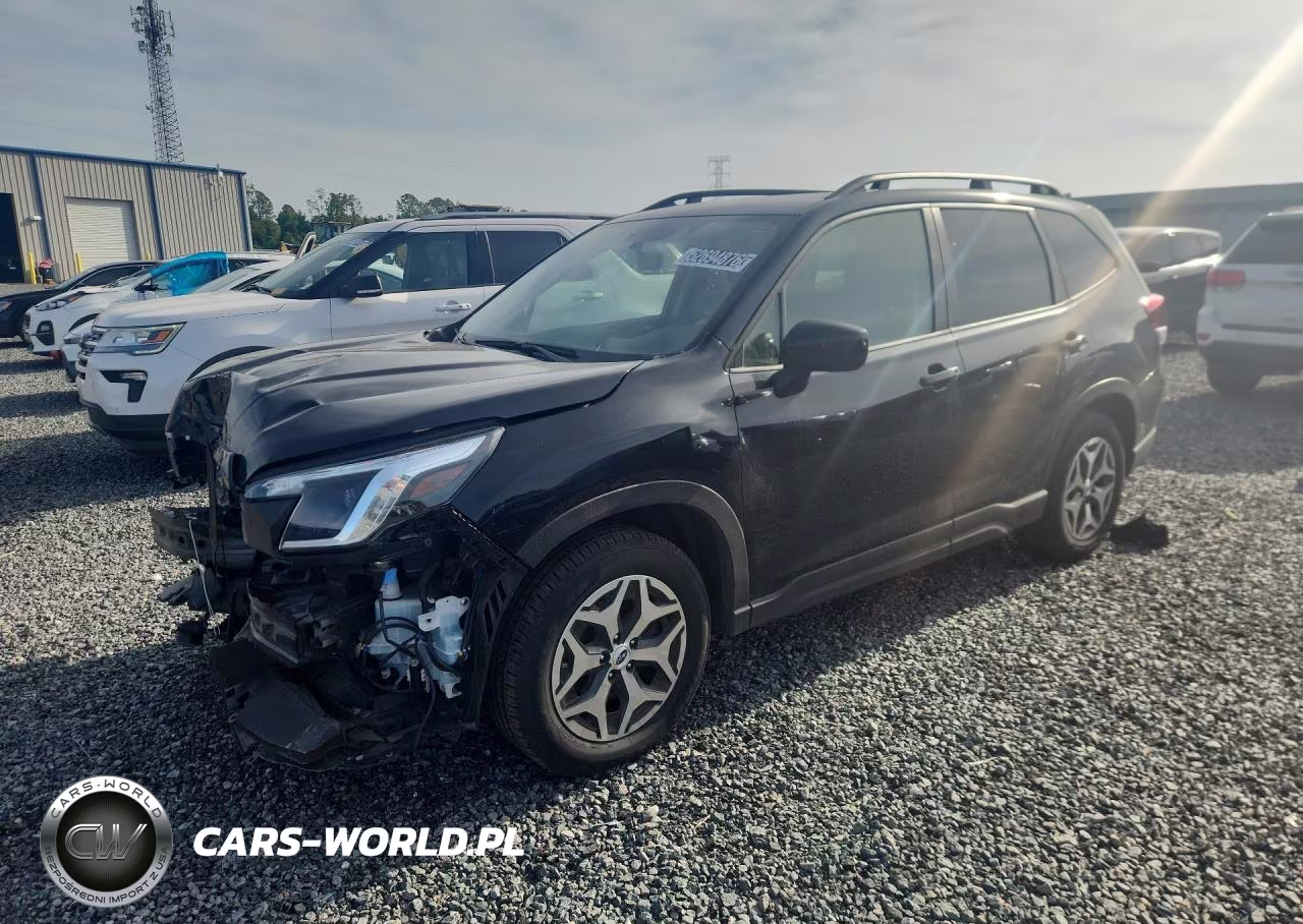 2024 Subaru Forester Premium