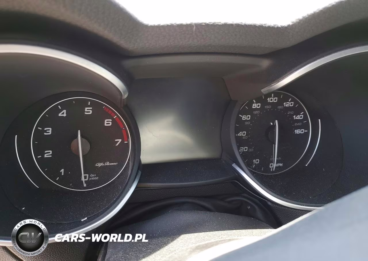 2019 Alfa Romeo Stelvio VIN:ZASPAKAN8K7C49780 - 9