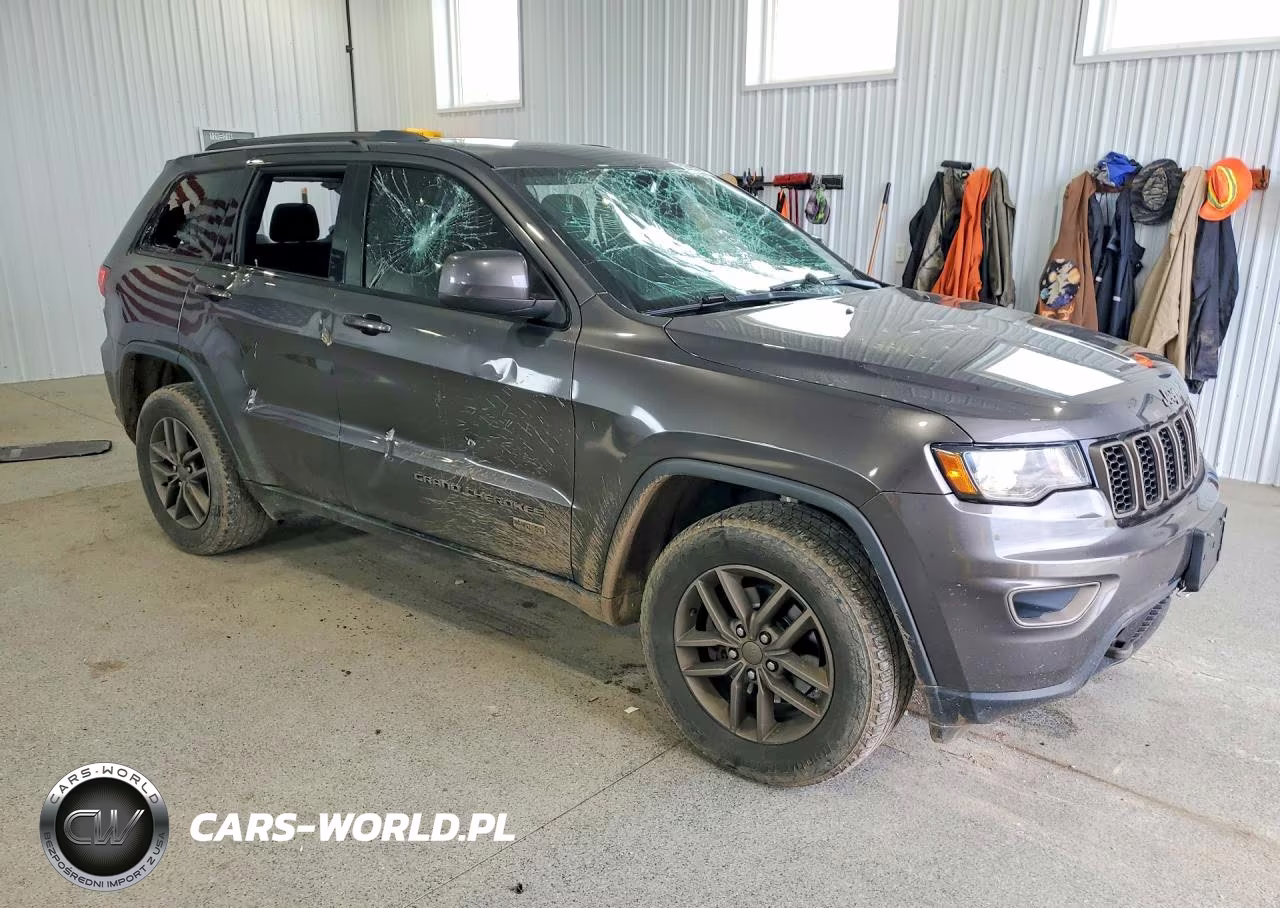 2016 Jeep Grand Cherokee Laredo VIN:1C4RJFAG0GC366942 - 4
