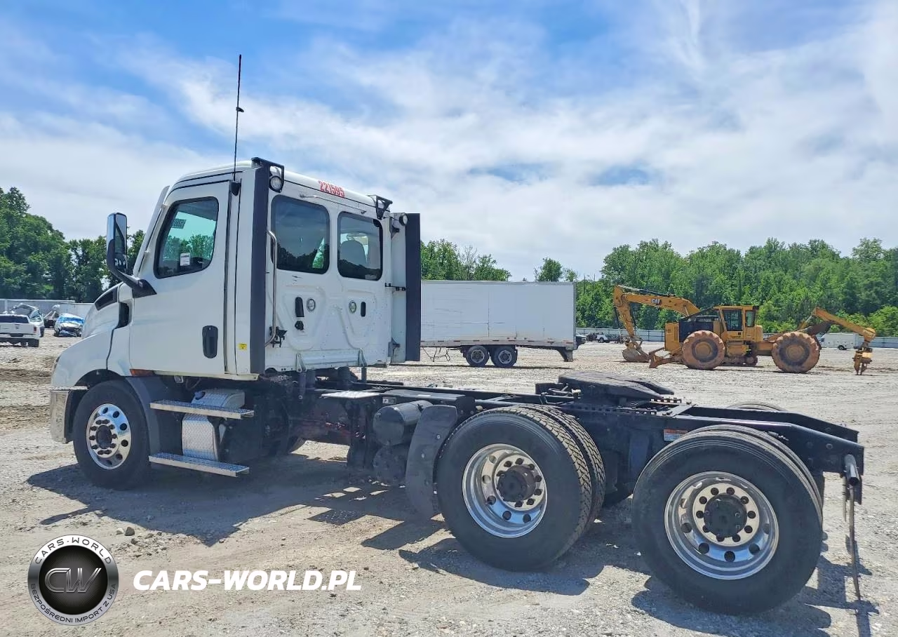 2022 Freightliner Cascadia 116 Semi Truck VIN:3AKJHTDV3NSNE8223 - 3