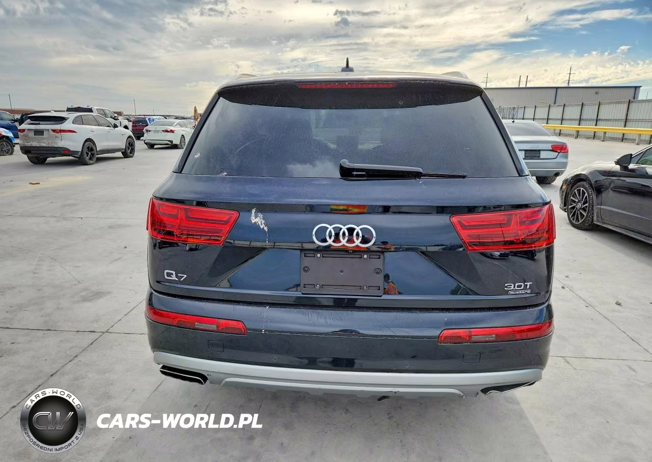 2017 Audi Q7 3.0T Premium VIN:WA1VAAF75HD034866 - 6