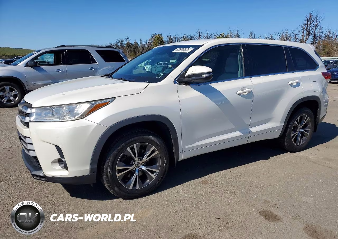 2017 Toyota Highlander Le