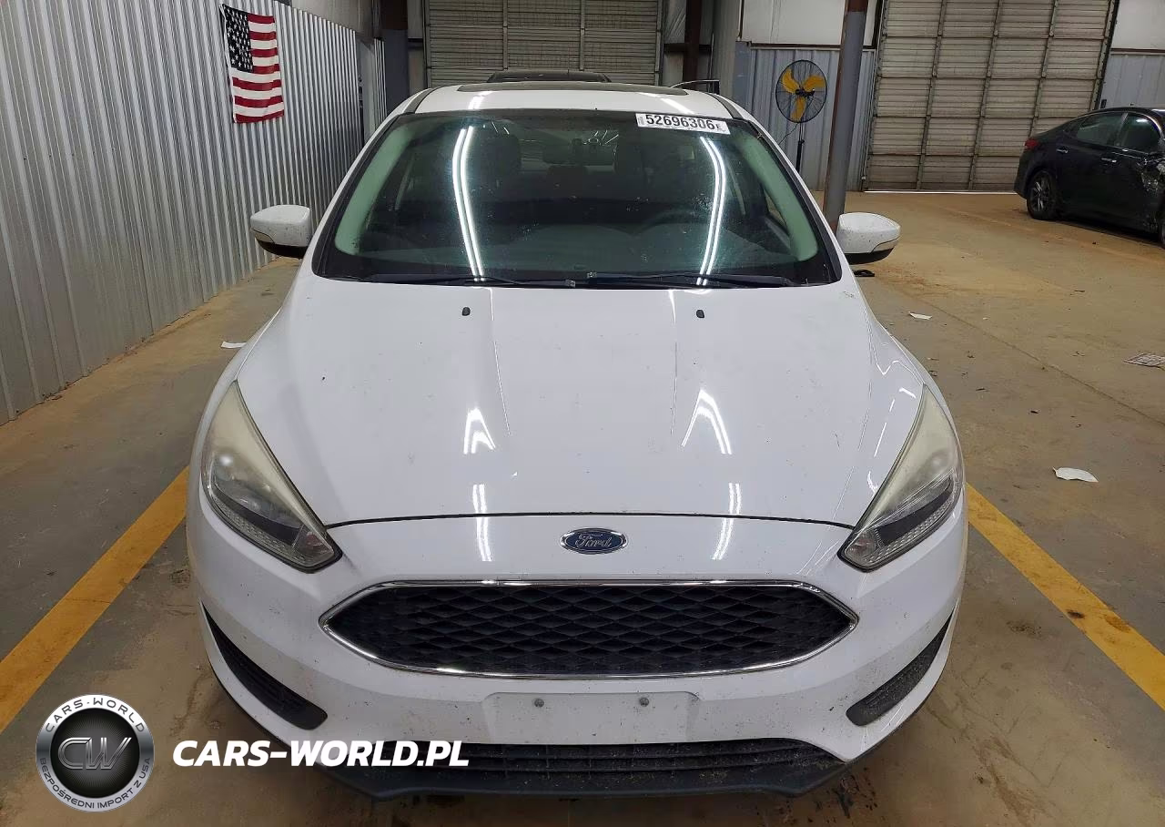 2016 Ford Focus Se VIN:1FADP3K25GL204725 - 5