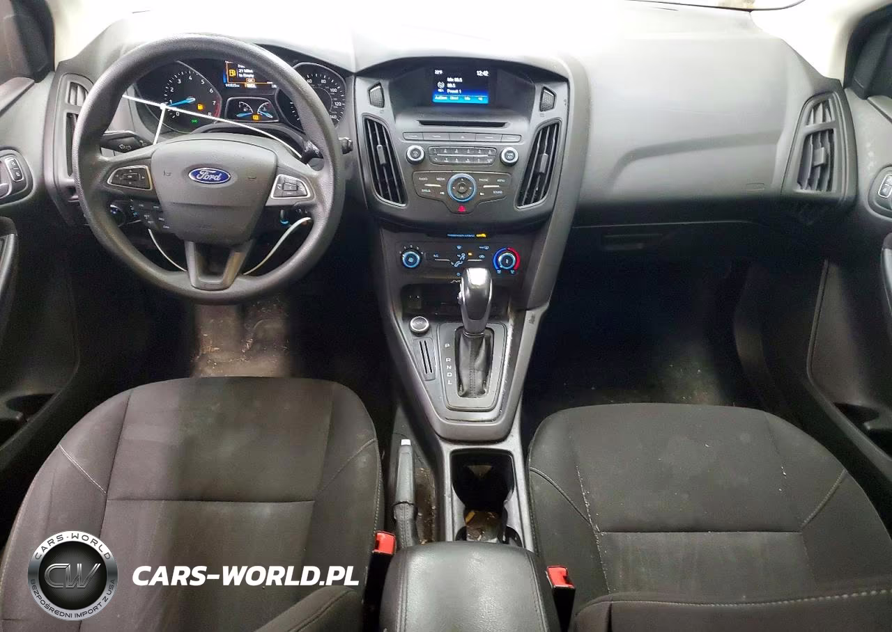 2016 Ford Focus Se VIN:1FADP3K25GL204725 - 8