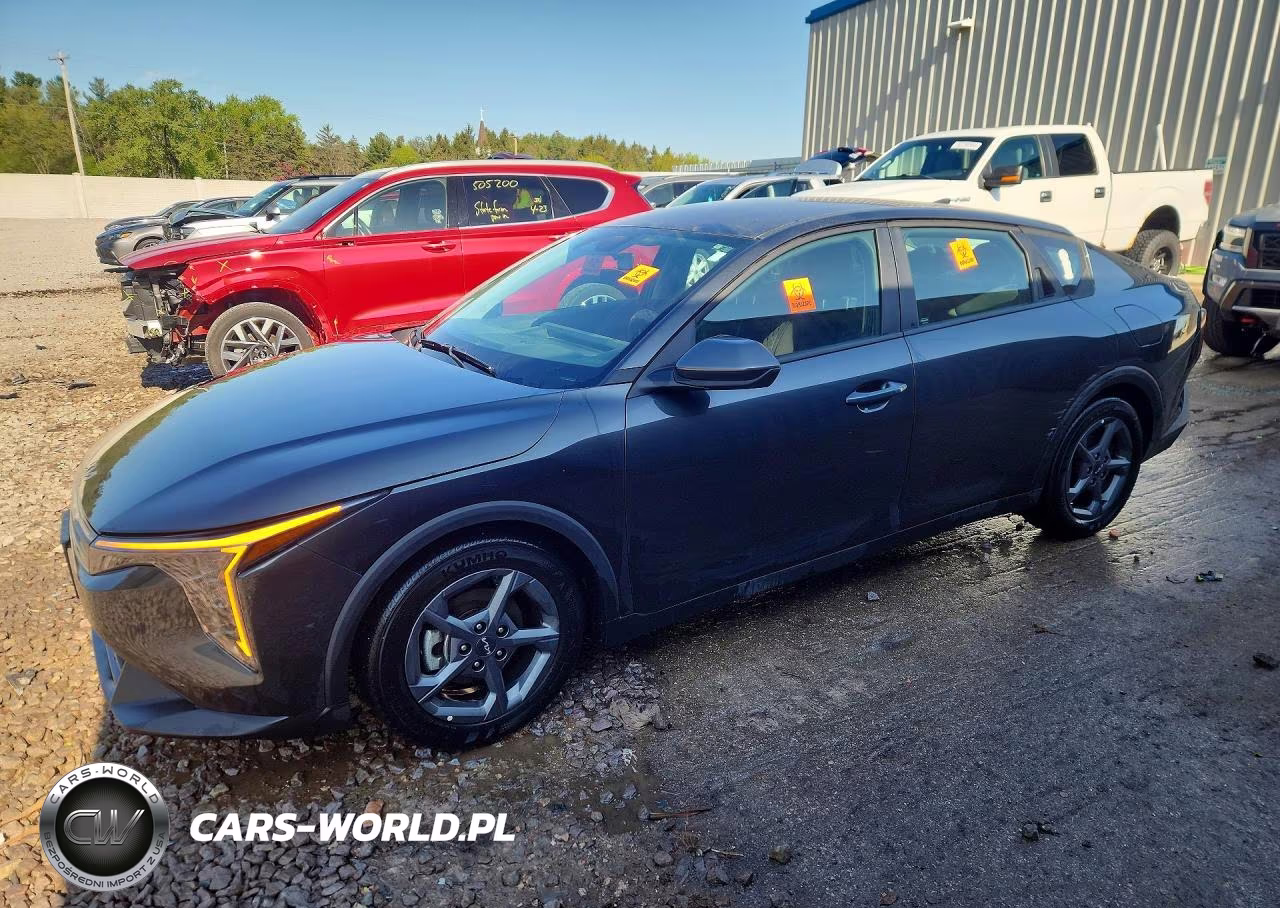 2025 Kia K4 Lxs – zdjęcie 1 z 12
