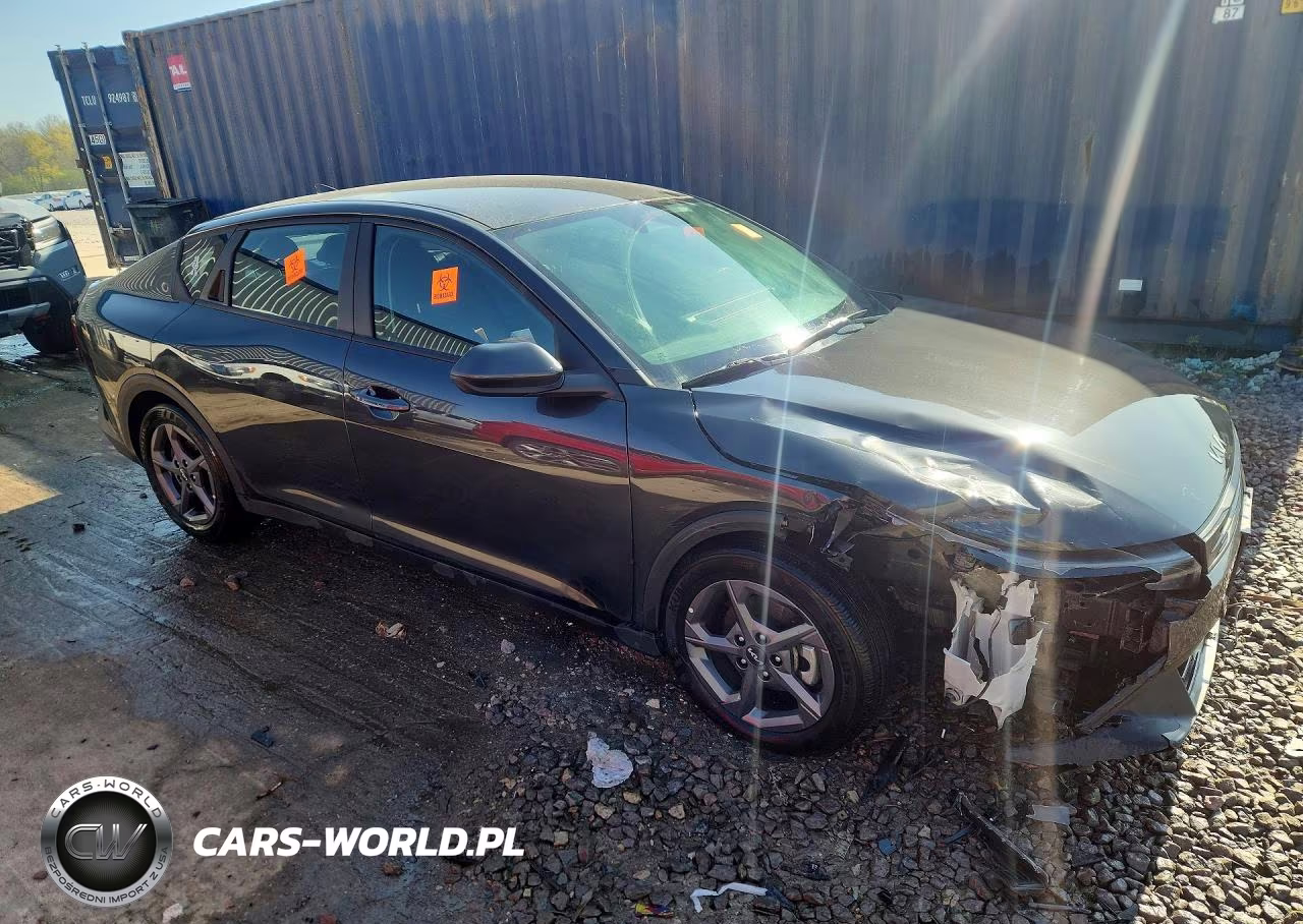 2025 Kia K4 Lxs VIN:3KPFT4DE7SE016480 - 4