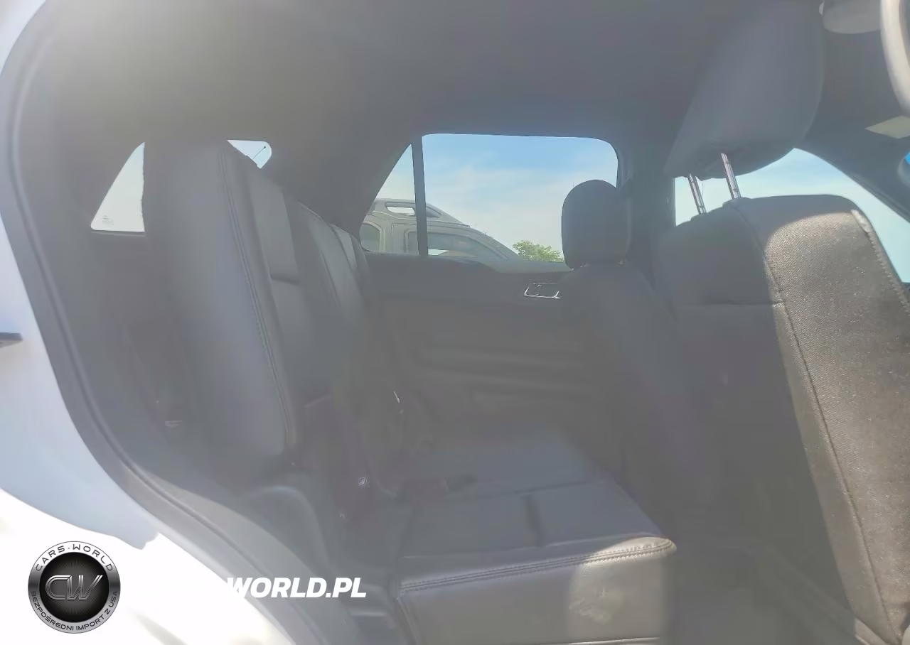2016 Ford Utility Police Interceptor VIN:1FM5K8AR7GGC91606 - 11