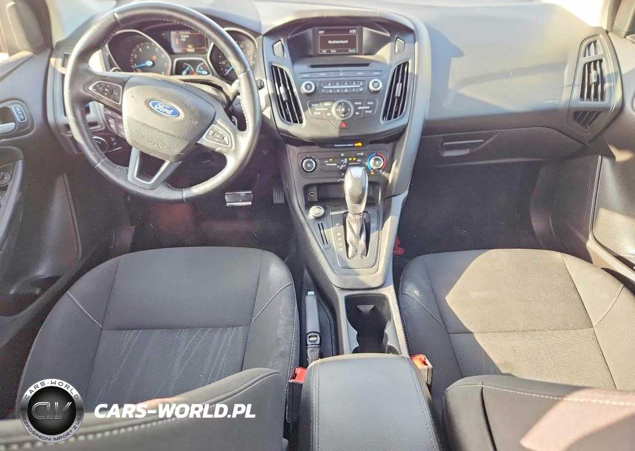 2015 Ford Focus Se VIN:1FADP3K21FL240426 - 8