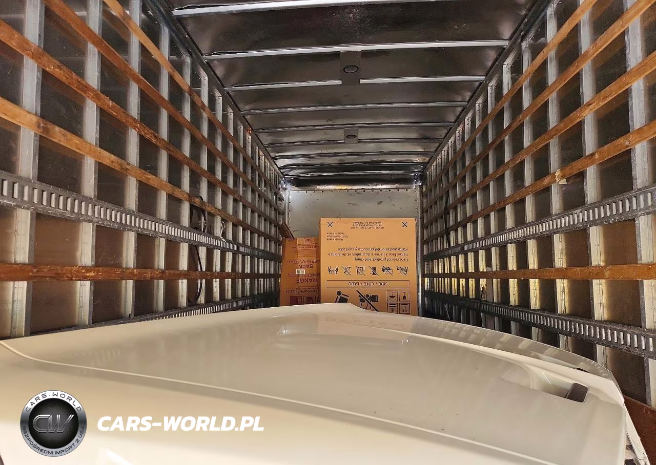 2023 International Mv607 Box Truck VIN:3HAEUMMLXPL762458 - 10