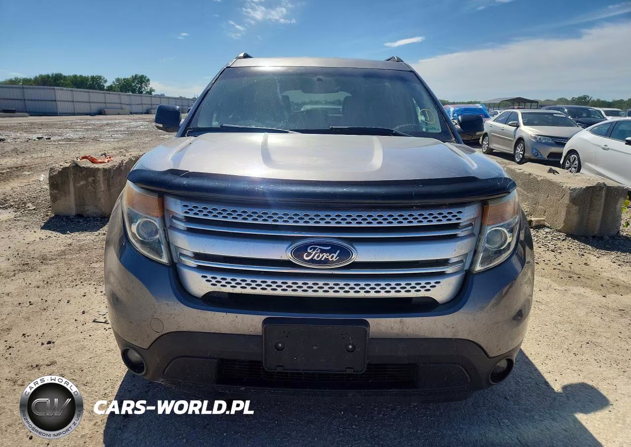 2012 Ford Explorer Xlt VIN:1FMHK7D84CGA49277 - 5