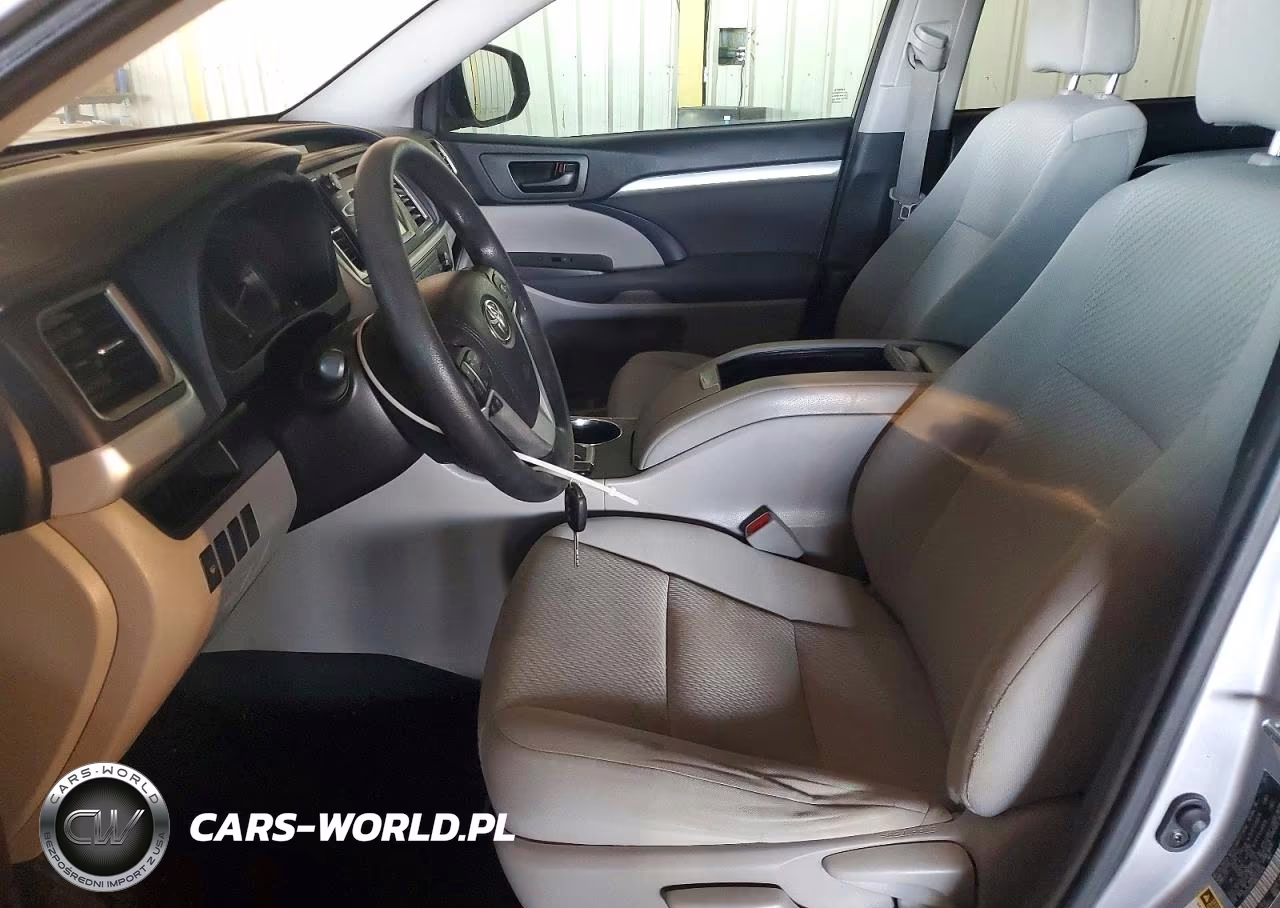 2016 Toyota Highlander Le VIN:5TDZKRFH0GS175830 - 7