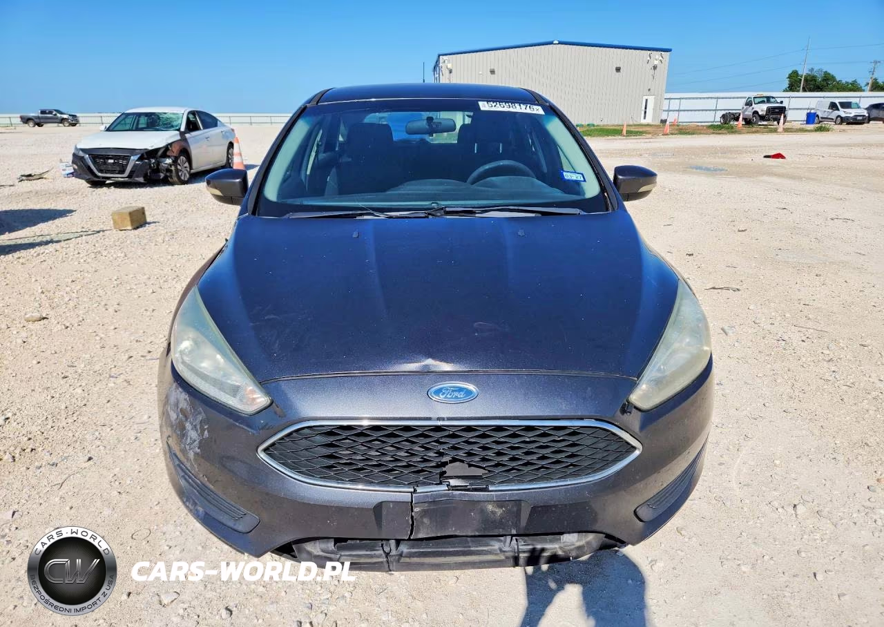 2017 Ford Focus Se VIN:1FADP3K2XHL216192 - 5