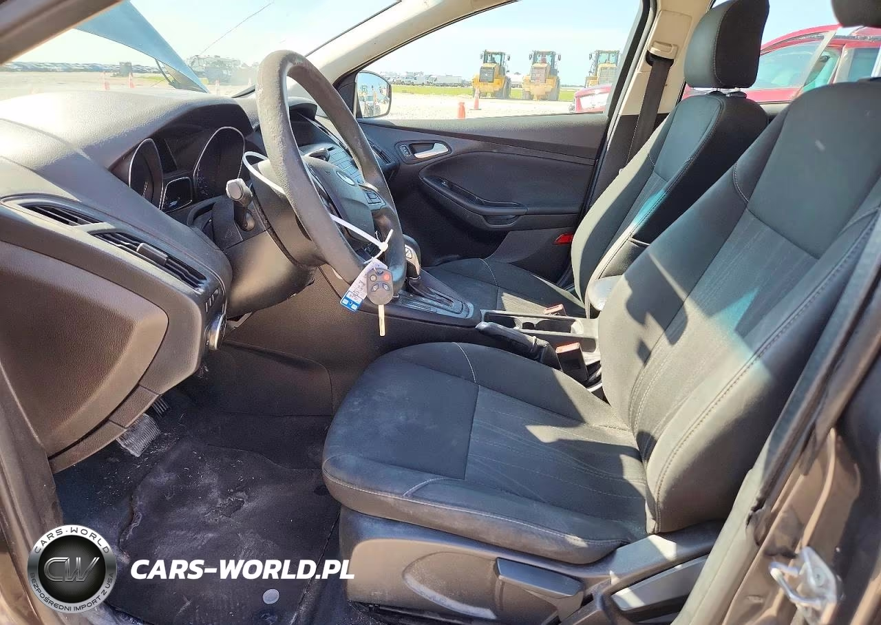 2017 Ford Focus Se VIN:1FADP3K2XHL216192 - 7