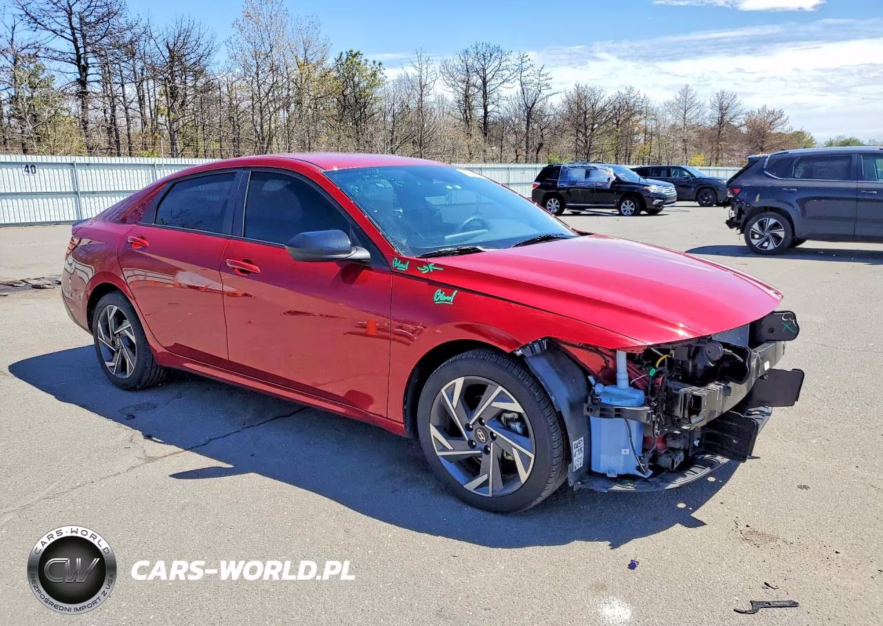 2025 Hyundai Elantra Sel Sport VIN:KMHLM4DG7SU934678 - 4