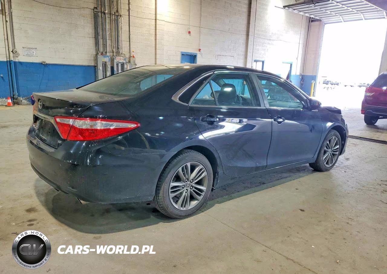 2015 Toyota Camry Se VIN:4T1BF1FK4FU881059 - 3