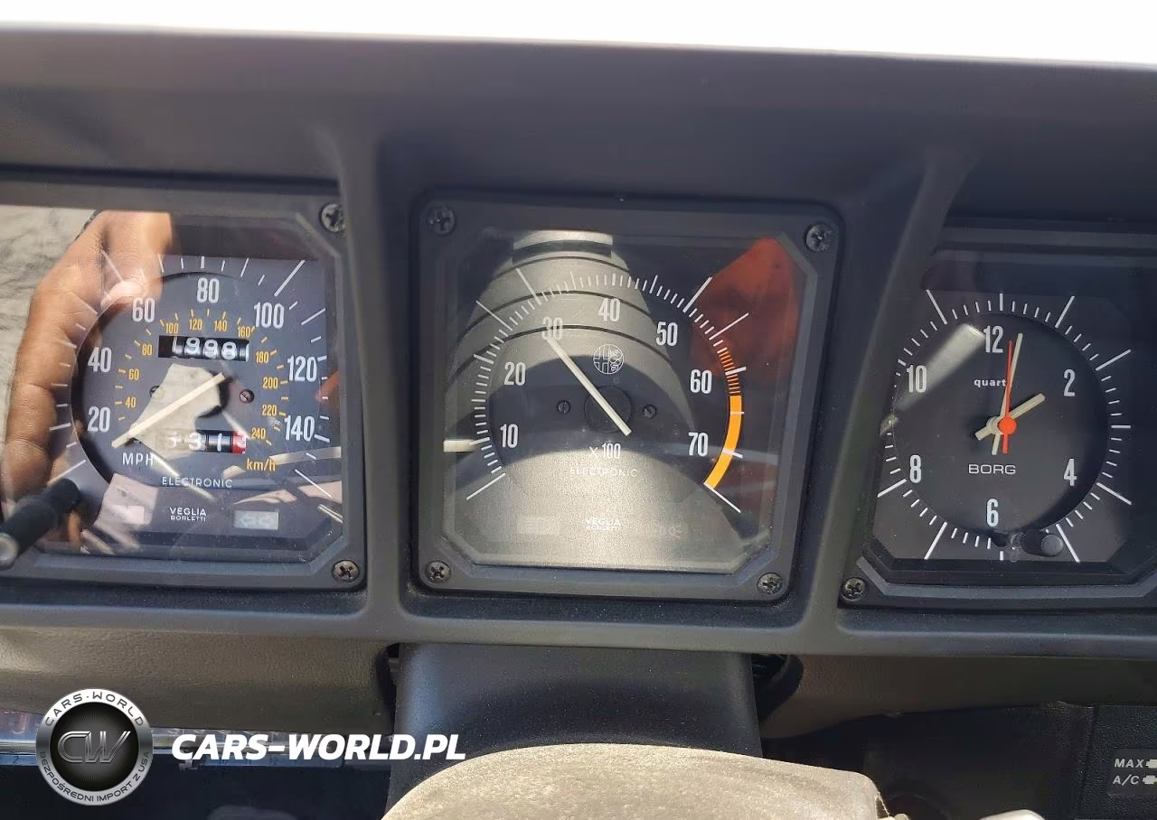 1986 Alfa Romeo Gt V6 2.5 VIN:ZARAA6696G1008060 - 9