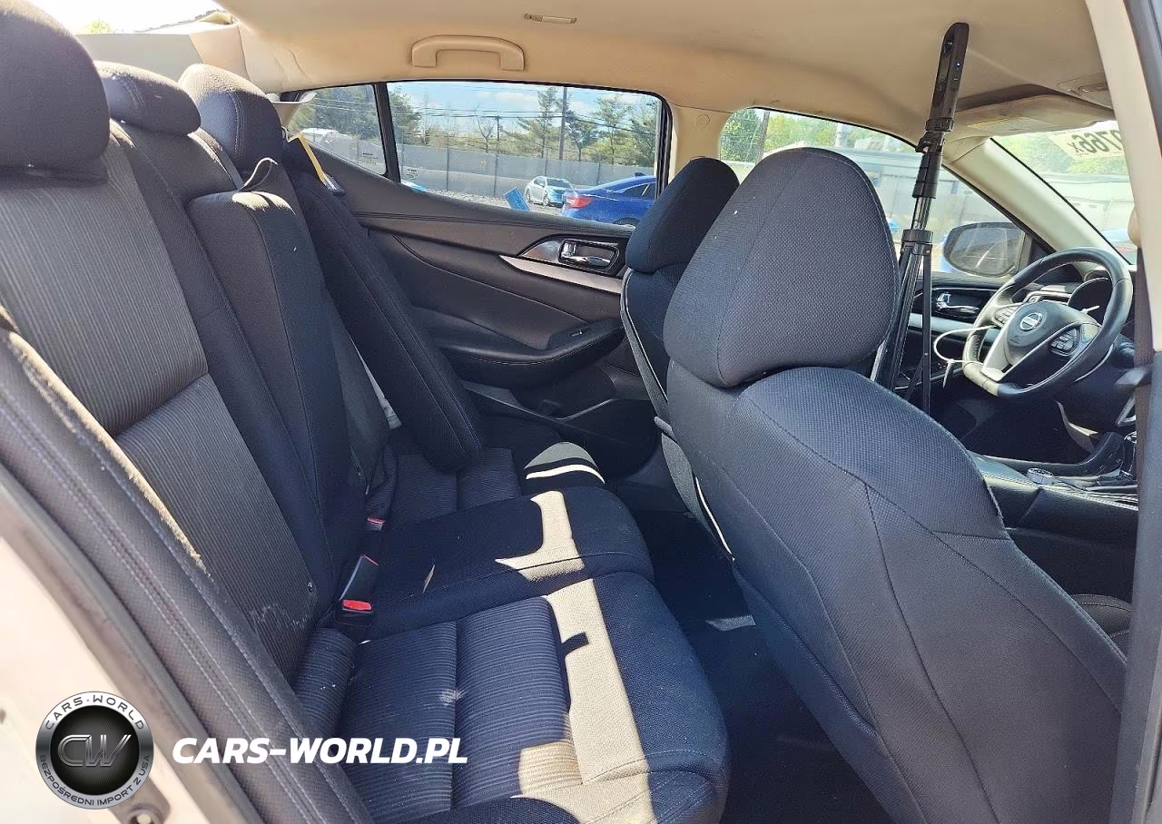 2017 Nissan Maxima 3.5 S VIN:1N4AA6AP0HC452000 - 10