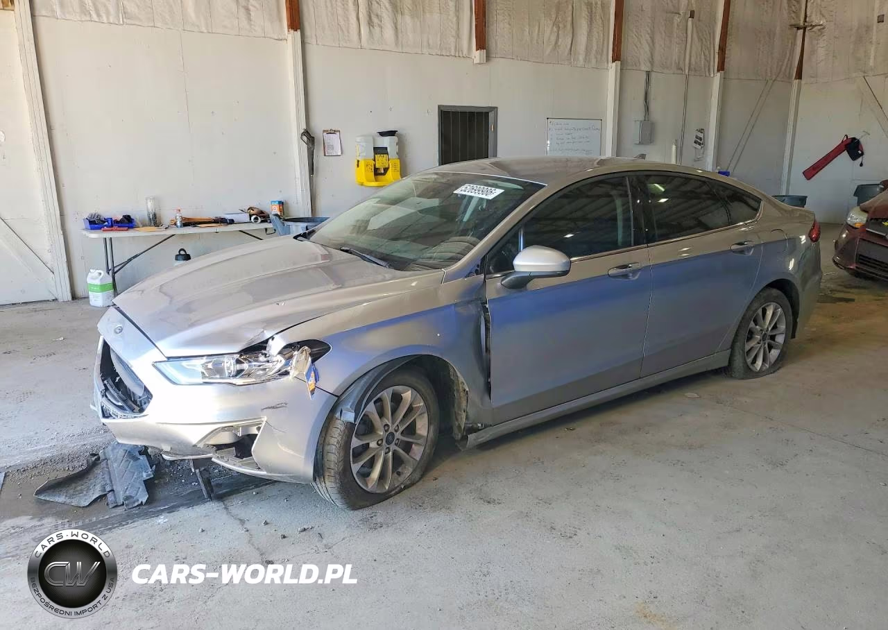 2020 Ford Fusion Se – zdjęcie 1 z 12