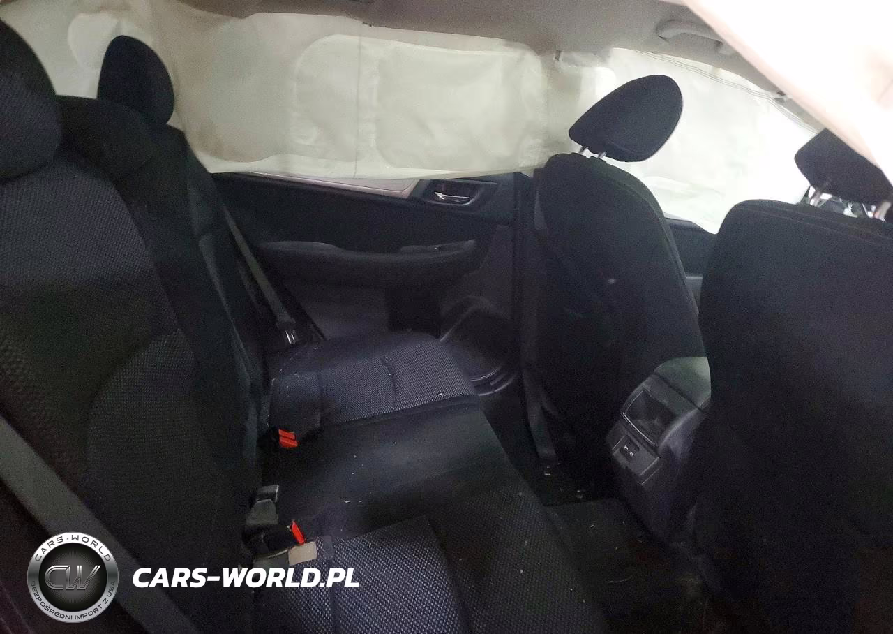 2018 Subaru Outback 2.5I Premium VIN:4S4BSAFC2J3204983 - 10