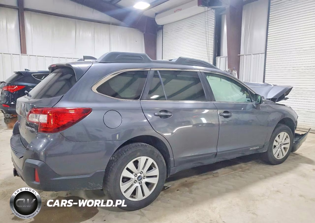 2018 Subaru Outback 2.5I Premium VIN:4S4BSAFC2J3204983 - 3