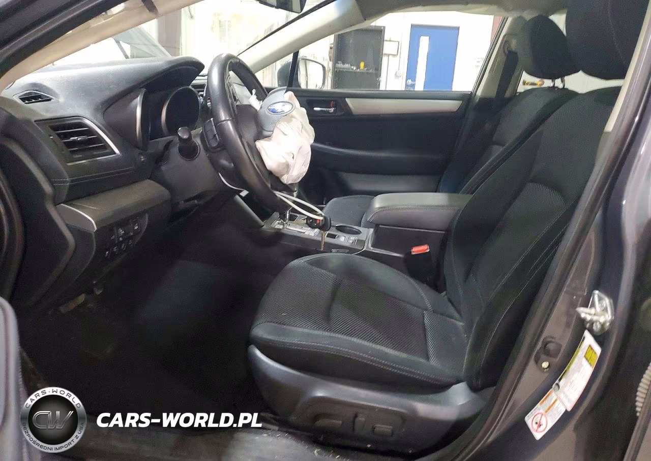 2018 Subaru Outback 2.5I Premium VIN:4S4BSAFC2J3204983 - 7