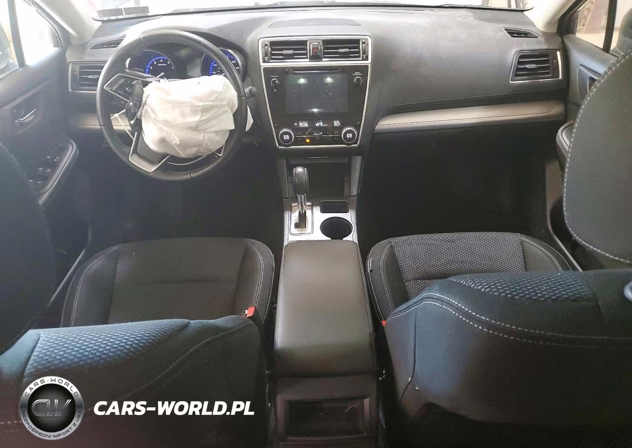 2018 Subaru Outback 2.5I Premium VIN:4S4BSAFC2J3204983 - 8