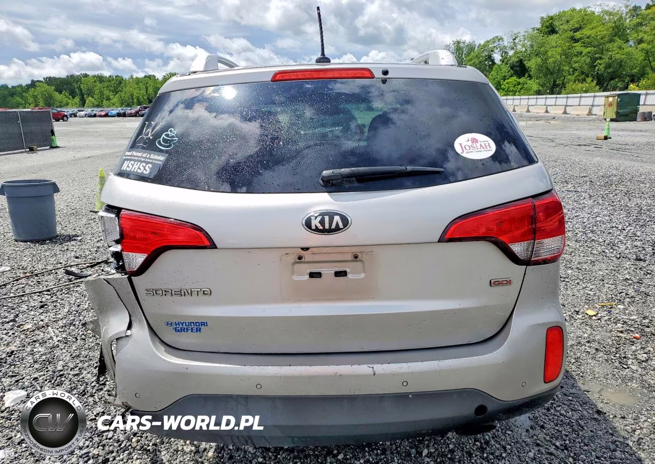 2015 Kia Sorento Lx VIN:5XYKT4A61FG593557 - 6