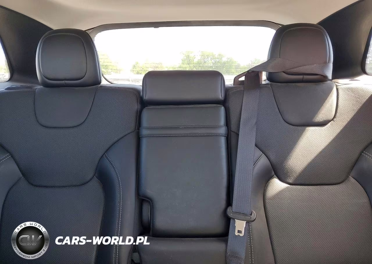 2019 Jeep Cherokee Limited VIN:1C4PJMDN1KD117736 - 10