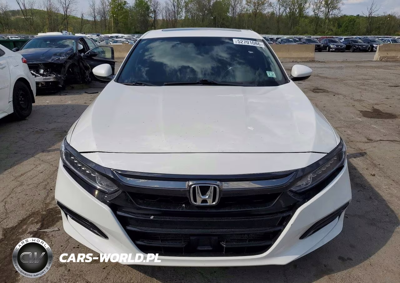 2018 Honda Accord Sport VIN:1HGCV2F36JA043587 - 5