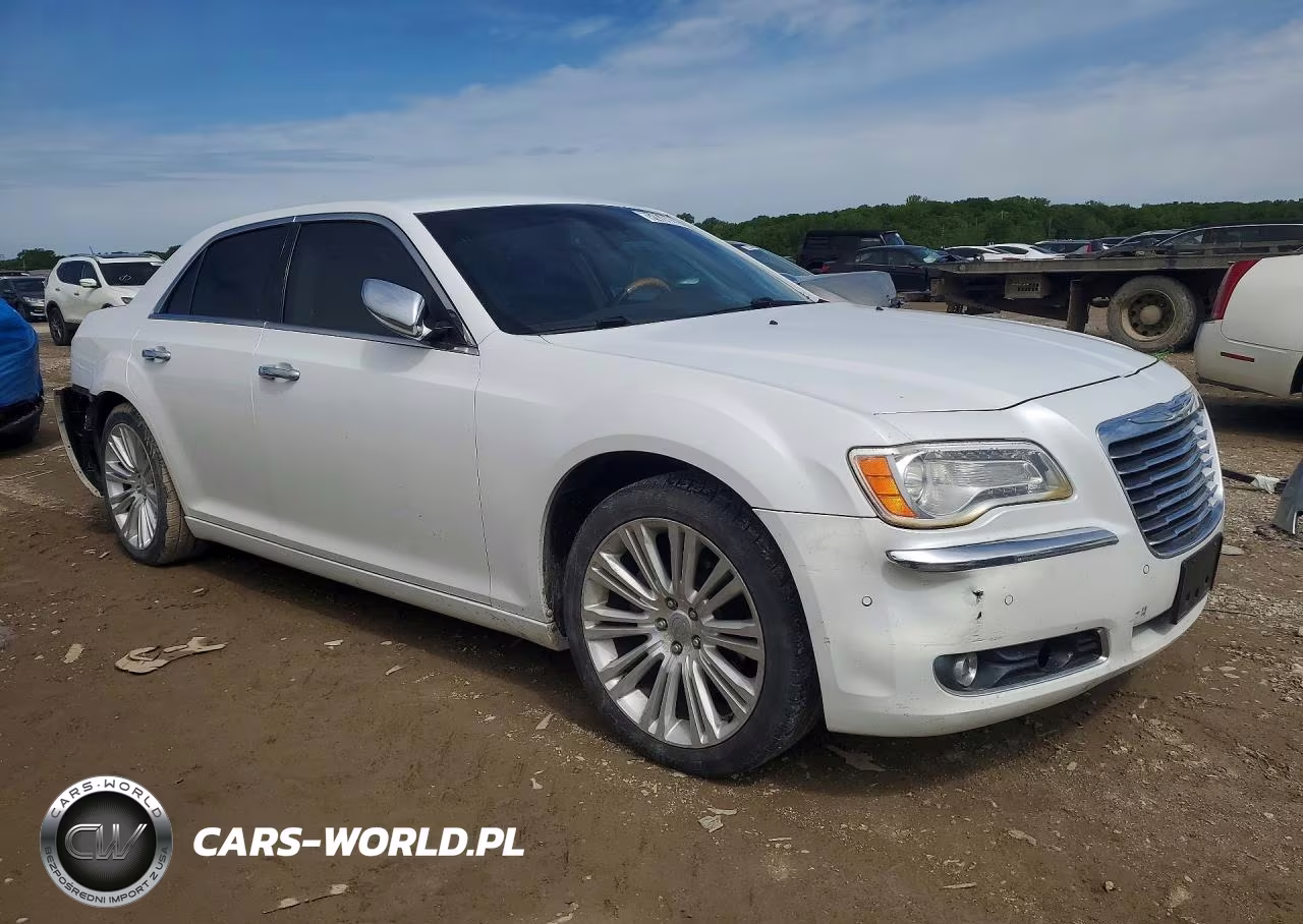 2012 Chrysler 300 Limited VIN:2C3CCACG4CH182857 - 4