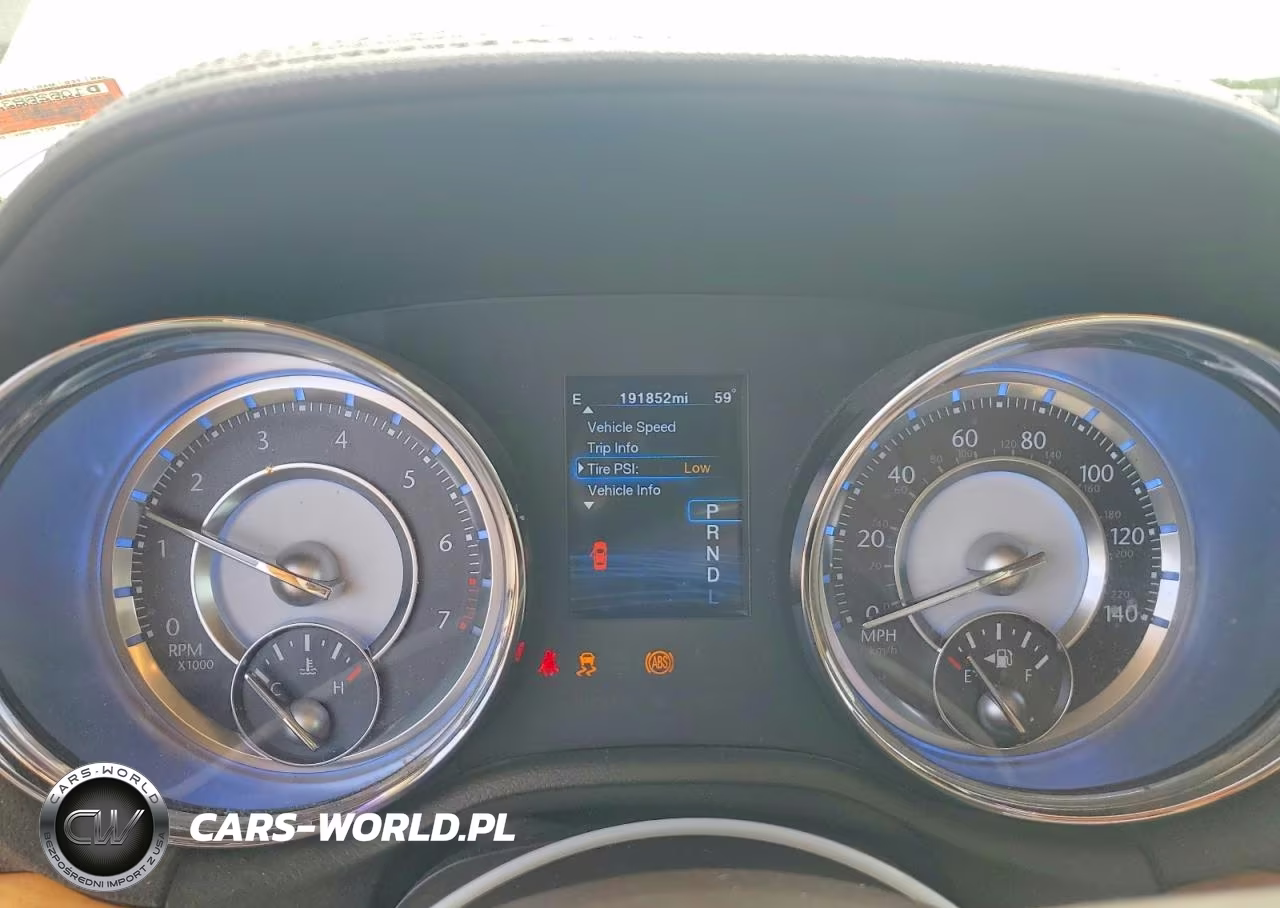 2012 Chrysler 300 Limited VIN:2C3CCACG4CH182857 - 9