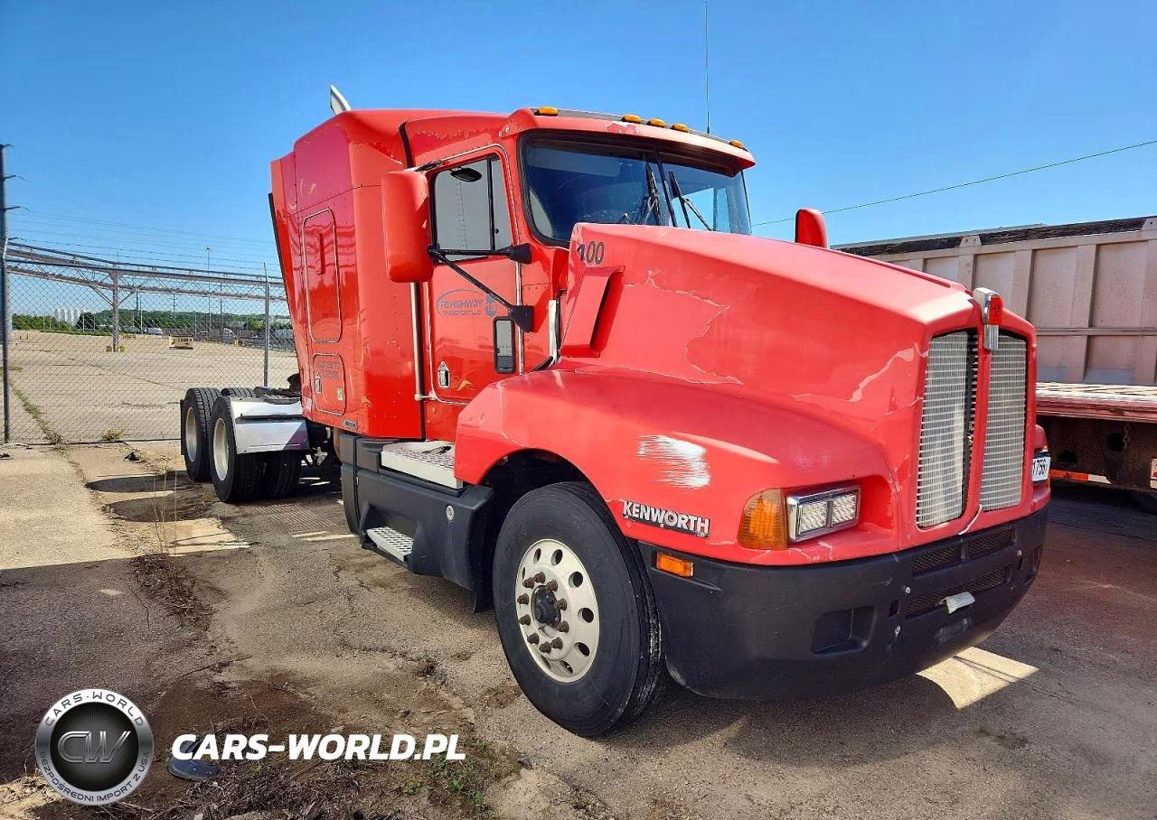 2000 Kenworth T600 Semi Truck