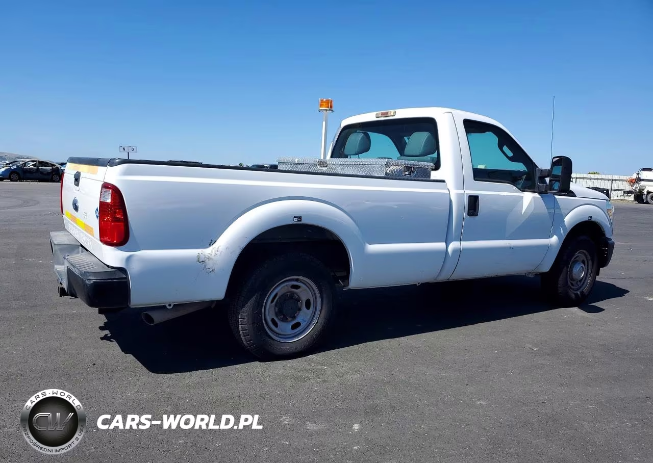 2013 Ford F250 Super Duty VIN:1FTBF2A65DEB81966 - 3