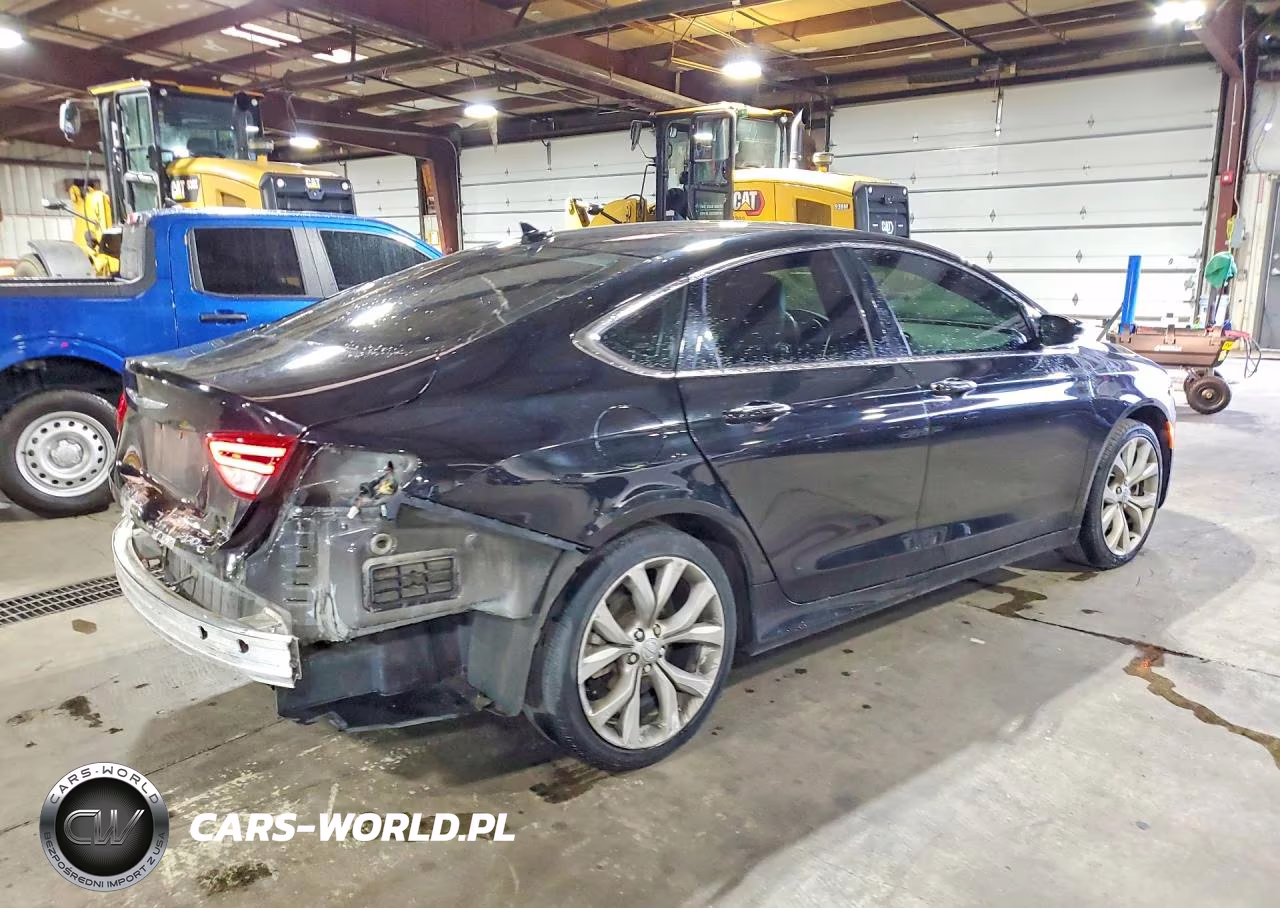 2015 Chrysler 200 C VIN:1C3CCCCB2FN546463 - 3