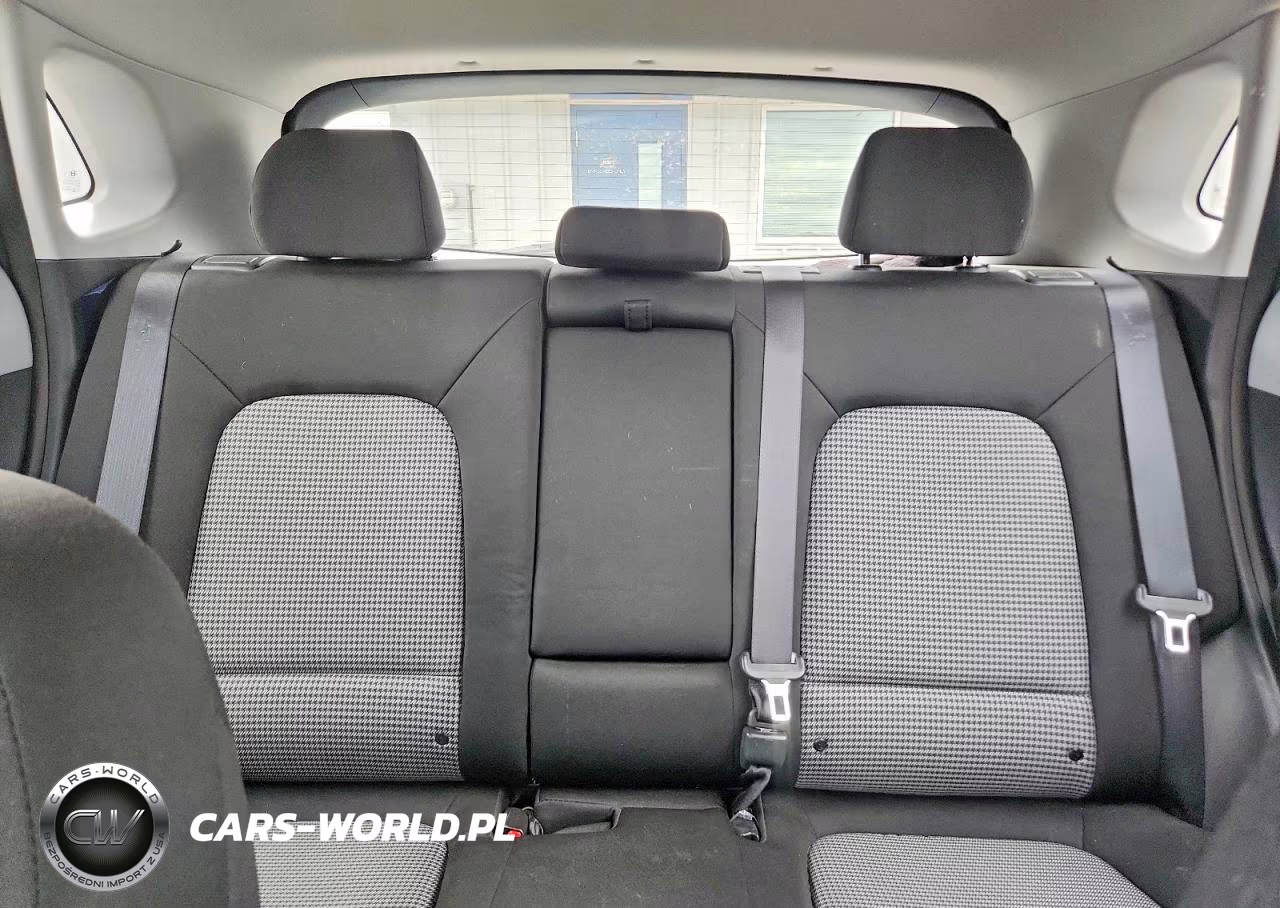 2020 Hyundai Kona Se VIN:KM8K12AA7LU591994 - 10
