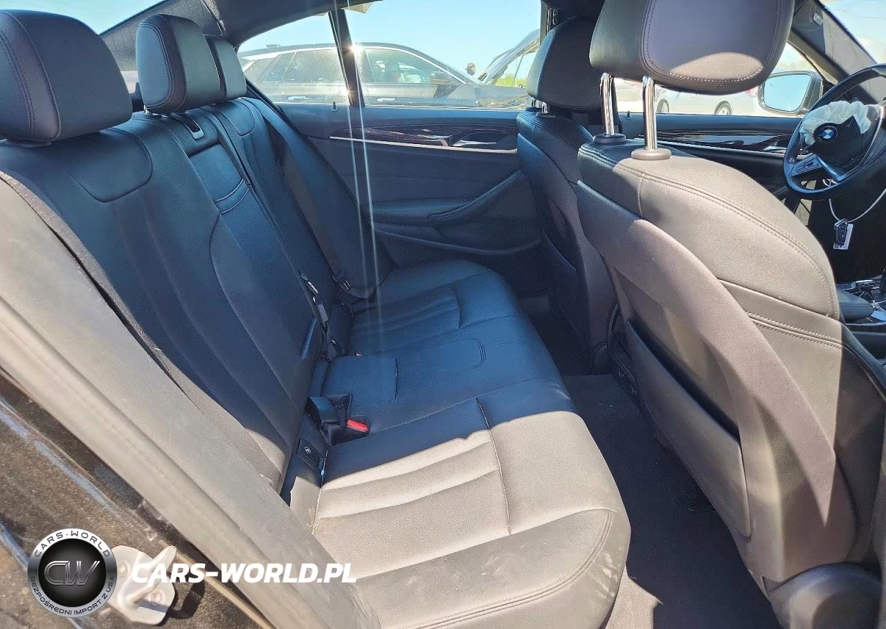 2019 BMW 530 Xi VIN:WBAJA7C53KG912842 - 10