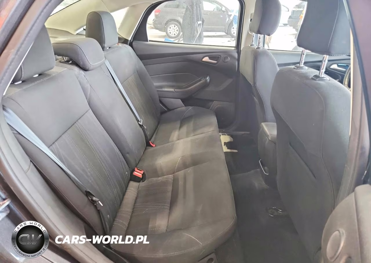 2017 Ford Focus VIN:1FADP3H26HL342489 - 10
