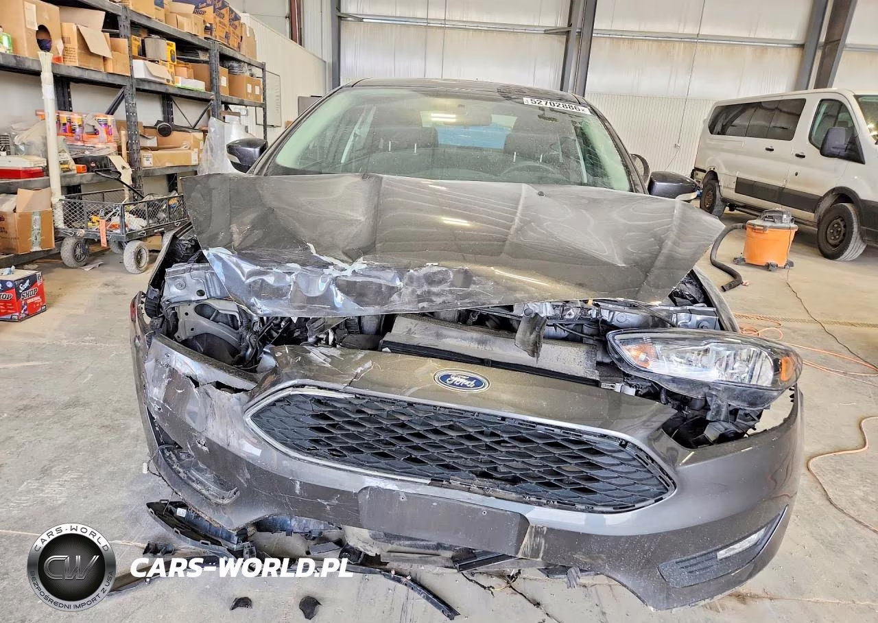 2017 Ford Focus VIN:1FADP3H26HL342489 - 5