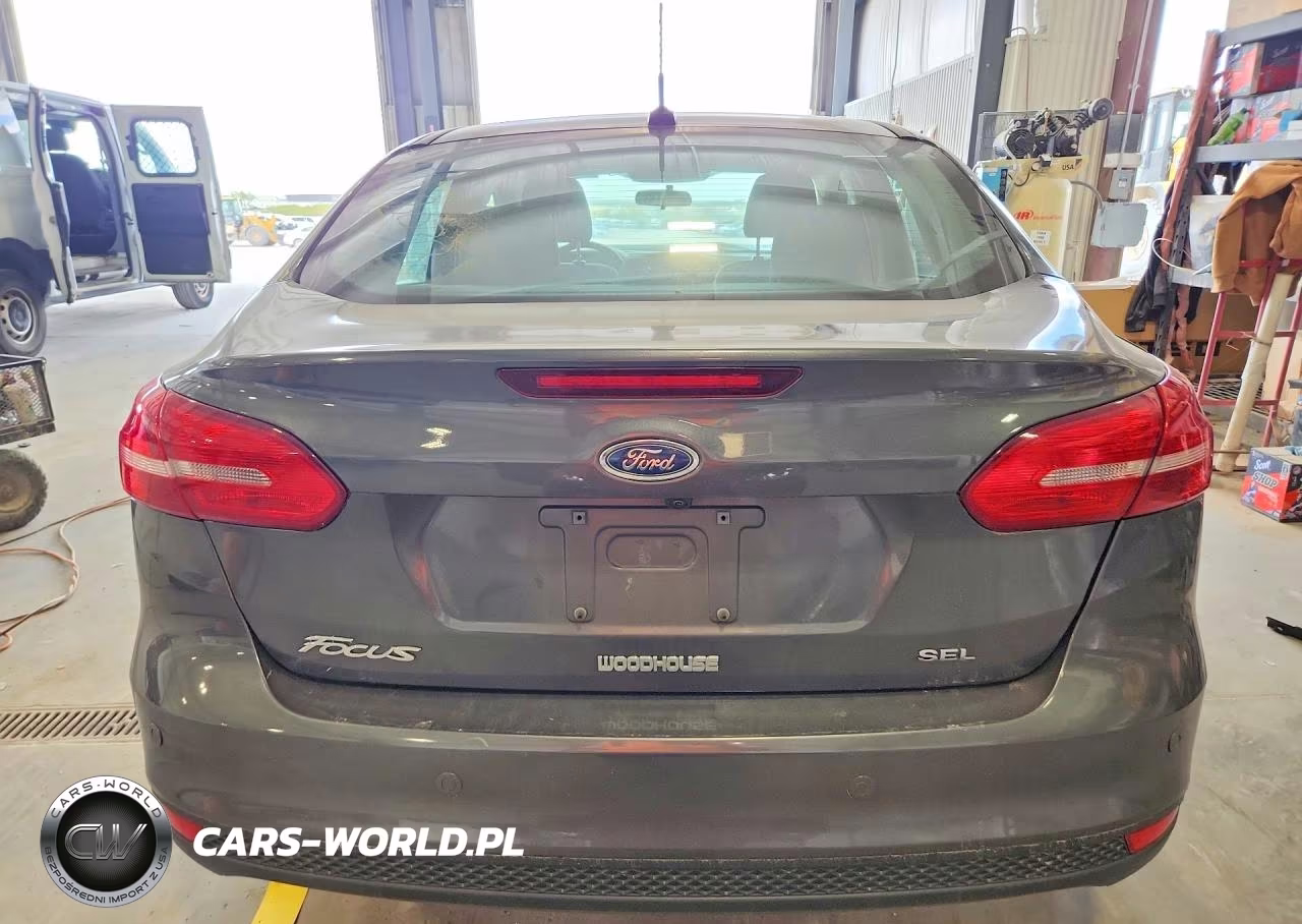 2017 Ford Focus VIN:1FADP3H26HL342489 - 6
