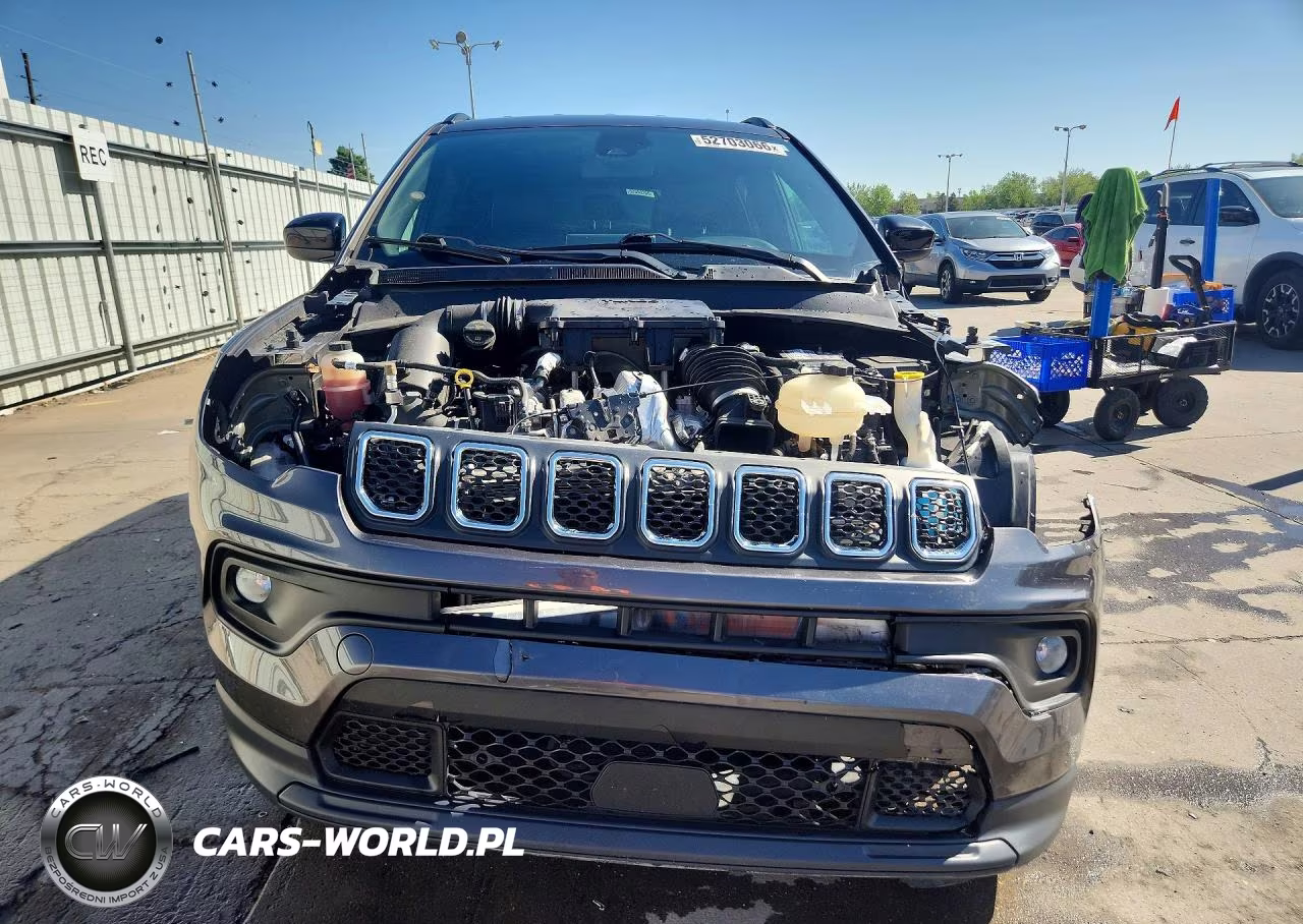 2024 Jeep Compass Latitude VIN:3C4NJDBN0RT596228 - 5