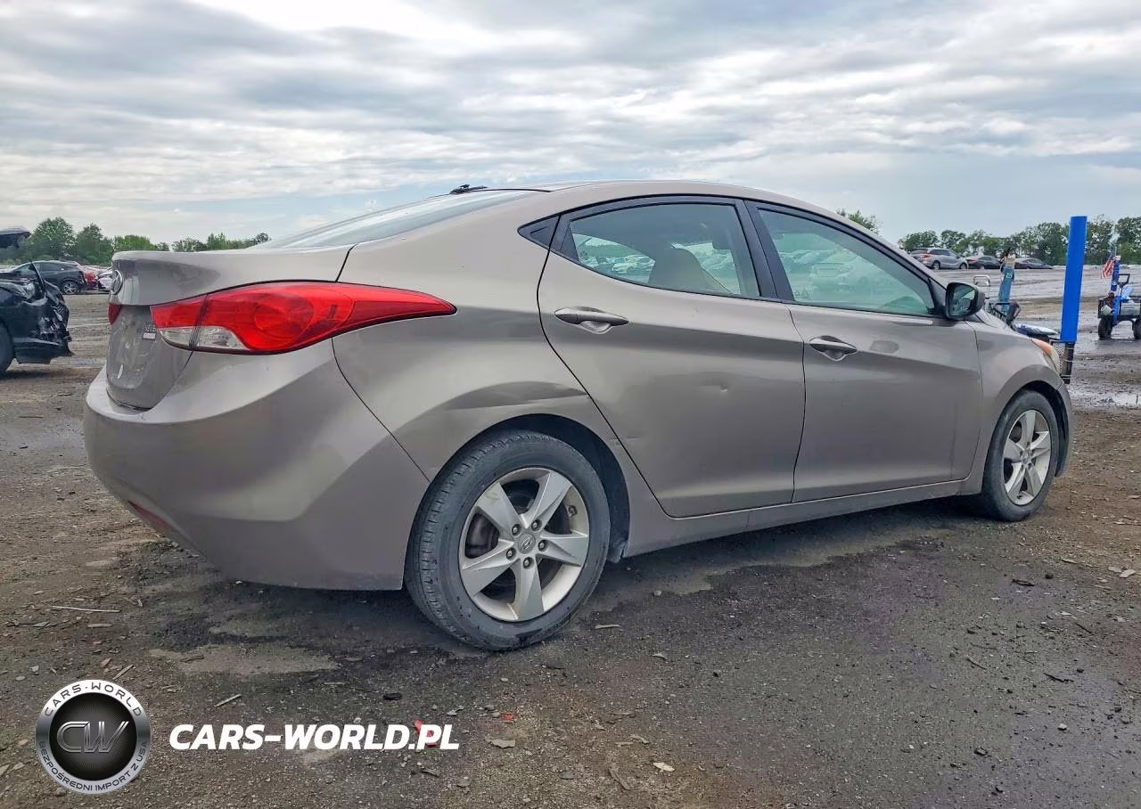 2013 Hyundai Elantra Gls VIN:5NPDH4AE1DH319220 - 3