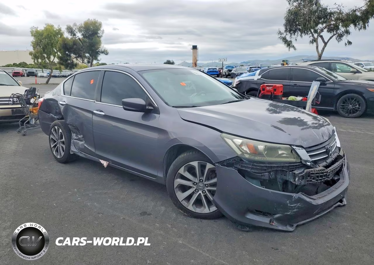 2015 Honda Accord Sport VIN:1HGCR2F58FA125379 - 4