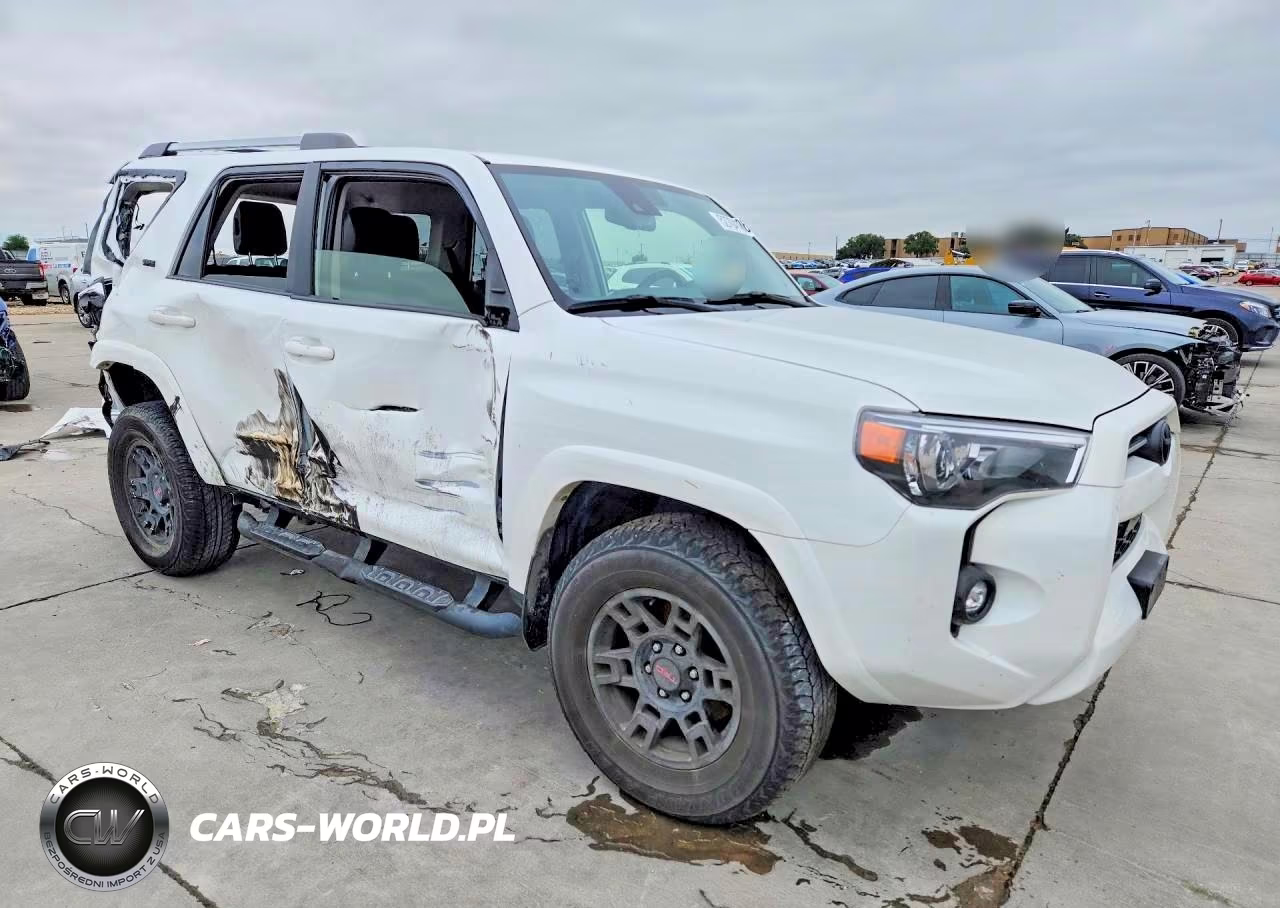 2024 Toyota 4Runner Sr5 VIN:JTEMU5JR9R6261195 - 4