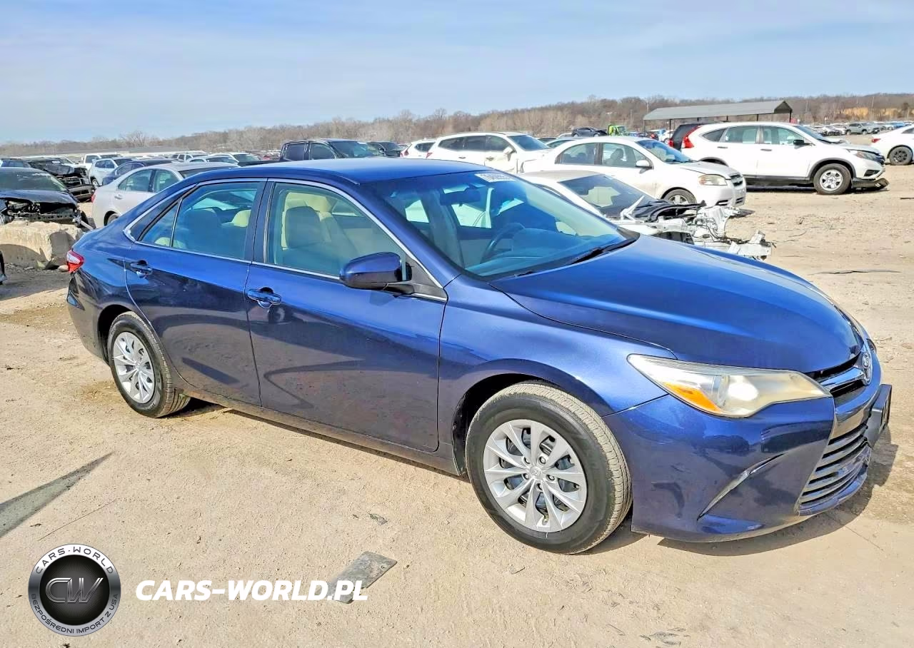 2017 Toyota Camry Le VIN:4T1BF1FK9HU768971 - 4