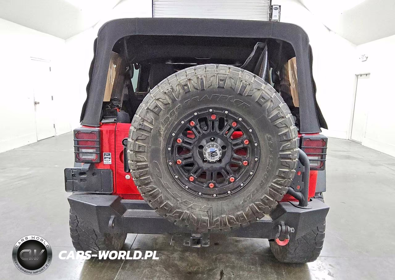 2014 Jeep Wrangler Unlimited Rubicon VIN:1C4HJWFG8EL118357 - 6