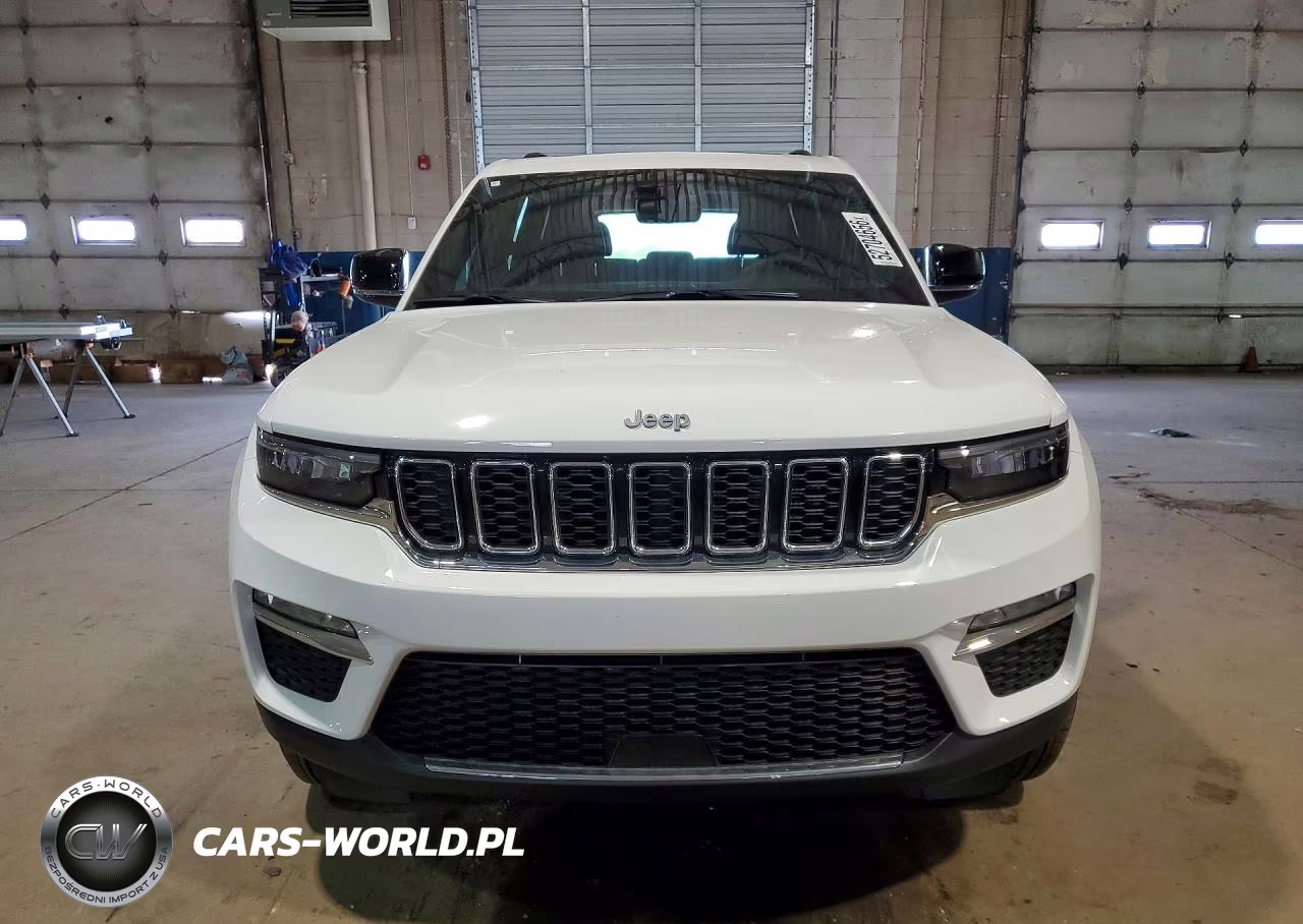 2025 Jeep Grand Cherokee 4Xe VIN:1C4RJYB62S8690326 - 5