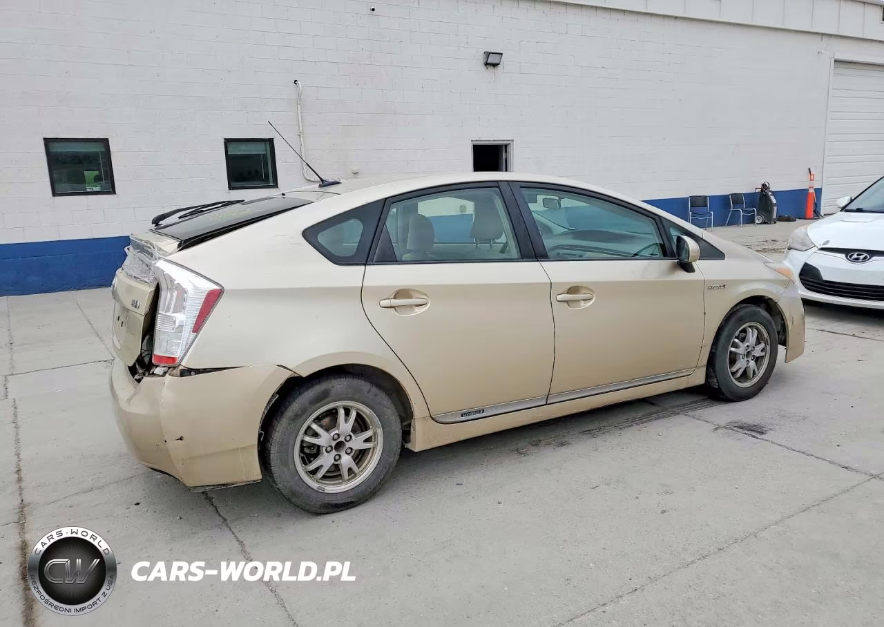 2011 Toyota Prius Two VIN:JTDKN3DU4B1453169 - 3