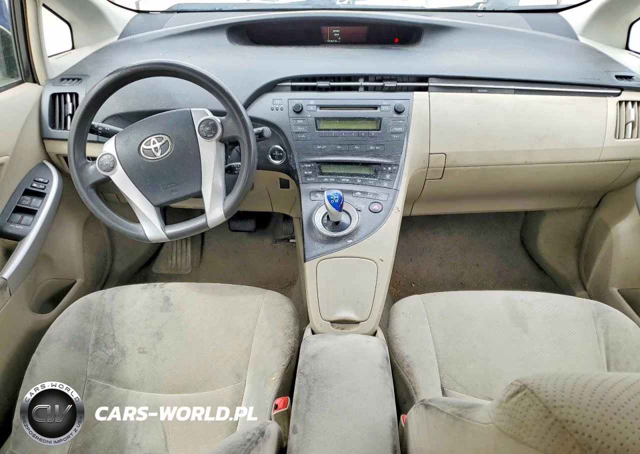 2011 Toyota Prius Two VIN:JTDKN3DU4B1453169 - 8
